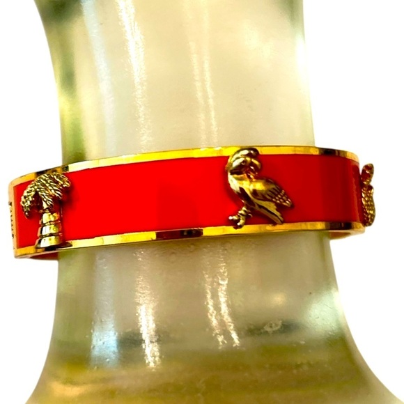 C wonder marked coral orange & Gold tone bangle hinged Bracelet animal motifs - Picture 2 of 9
